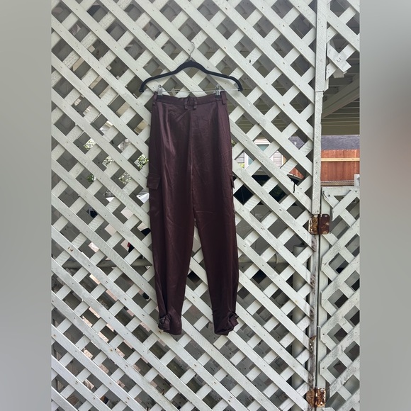 Aritzia Babaton Refined Satin Cargo Pant - Picture 8 of 9